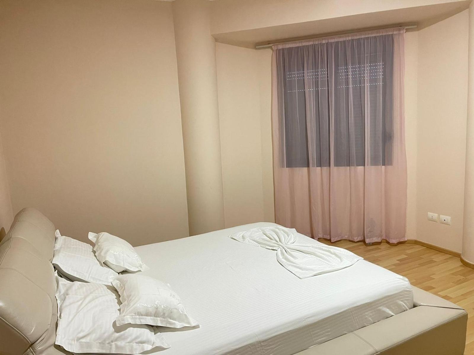 Xhemi'S Apartment Саранда Екстер'єр фото